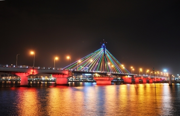 Cầu sông Hàn Đà Nẵng
