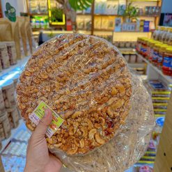 Kẹo hạt điều mè đặc sản làm quà